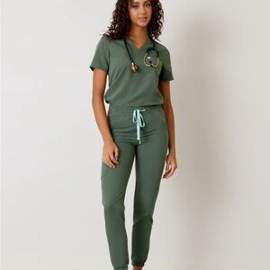 Women's Garde-Malade Scrub Set Size Small